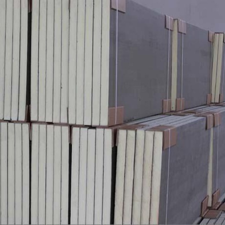 聚氨酯外墙保温现货价格 外墙聚氨酯价格信息 聚氨酯复合板生产线  聚氨酯冷库板生产厂家
