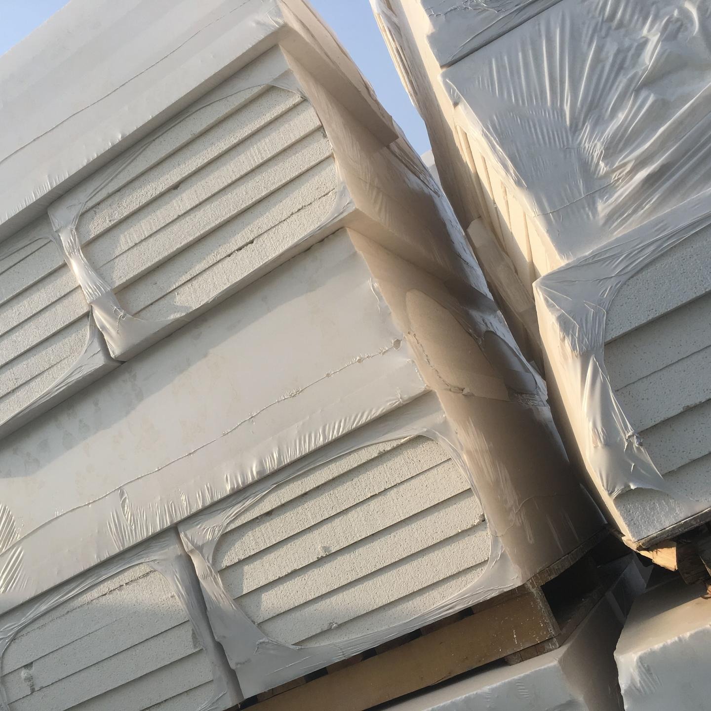 供应防火硅质板 隔热硅质板 A级硅质板 外墙硅质板 改性硅质板 价格优惠 质量保证图片