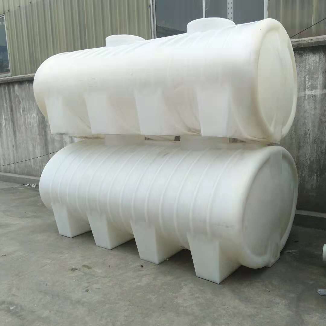 武汉2吨卧式储罐批发 液体运输水箱 车载罐子厂家