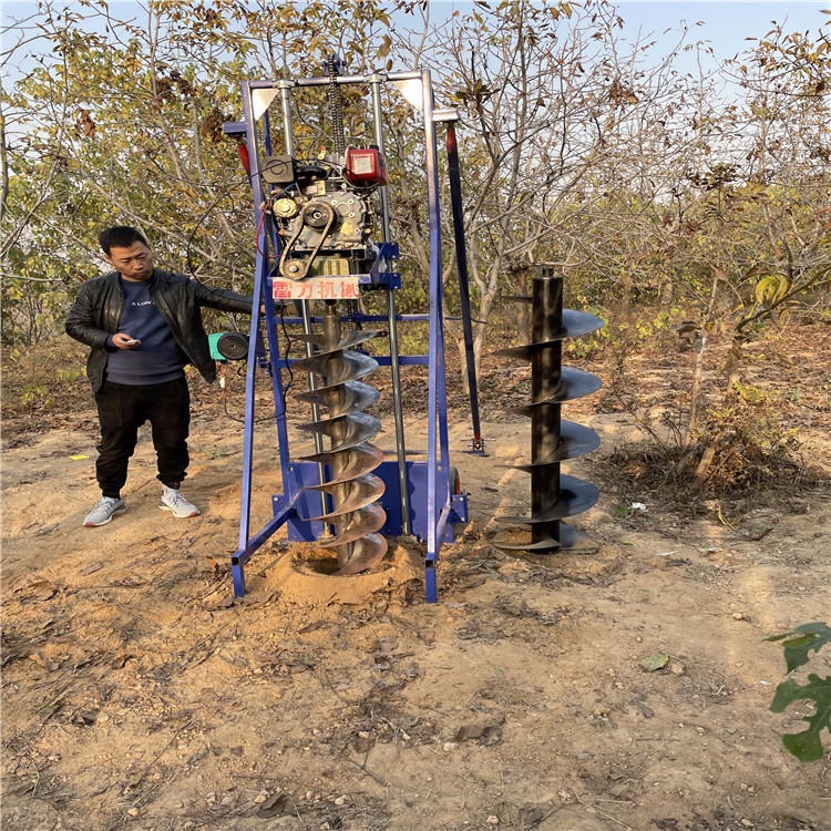 武威埋电线桩栽杆钻坑机 小型水泥杆打洞机 硬土挖坑机