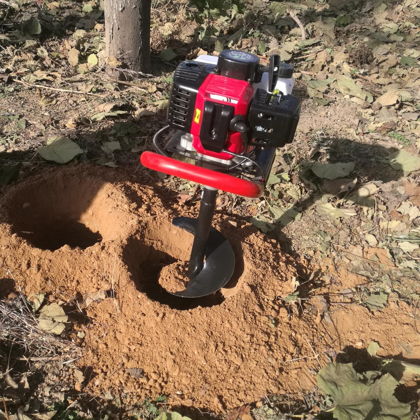 种树打坑机效果惊人好 手提栽树打坑机 小型种树挖窝机