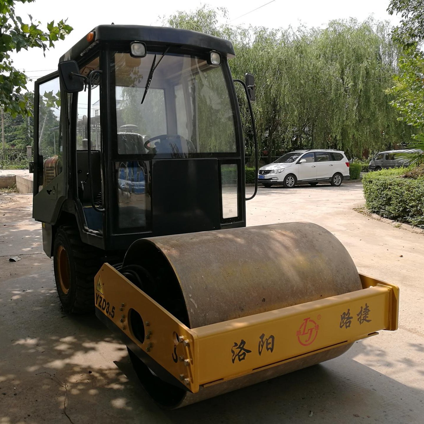 供应洛阳路捷3.5吨小型单钢轮振动压路机YZD3.5 厂家直供 质量稳定