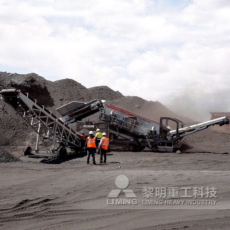 河南郑州移动破碎筛分设备现场 时产300-500吨的移动破碎机价咯 黎明重工直供