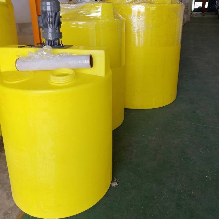 黄陂3000升塑料搅拌桶配套价格 带搅拌电机 水处理设备厂家地址