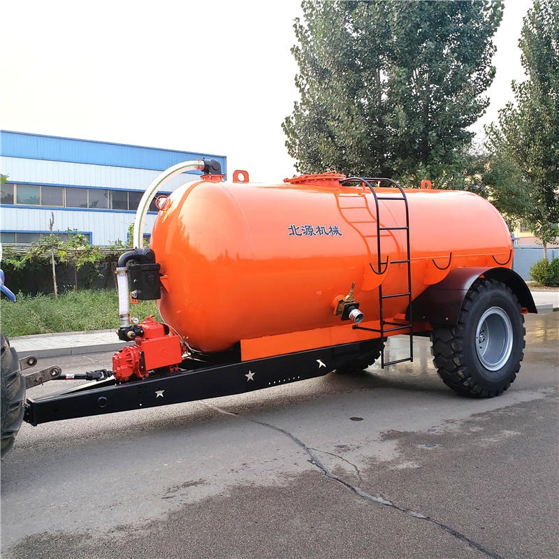 北源机械工厂销售2FYP液态肥抛洒机 拖拉机后置罐车 液态肥喷洒罐车