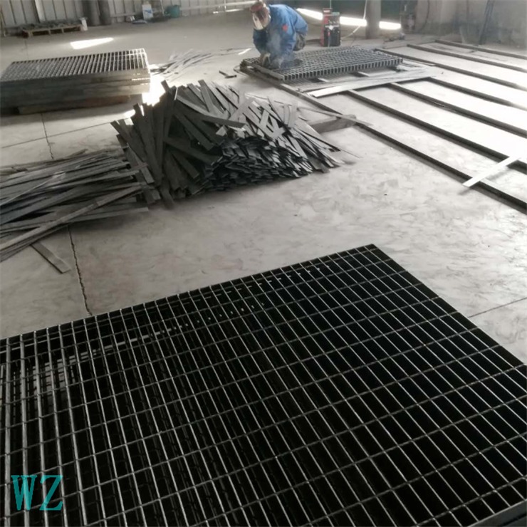 冶金钢格板WZ镀锌钢格板WZ不规则尺寸的钢格板，网众生产