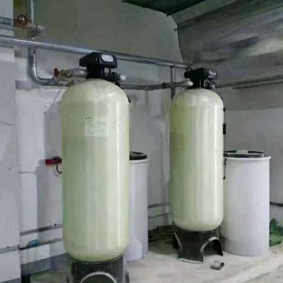 生产1-50T锅炉用工业软化水设备   利佳混合离子交换软化水设备 除硬度软化设备图片
