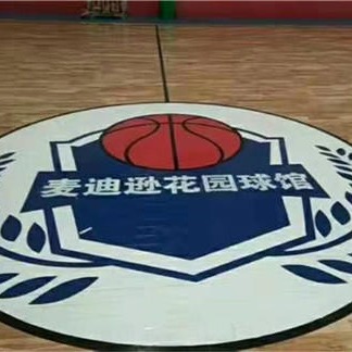 河北双鑫体育 双龙骨运动木地板 比赛NBA运动木地板 运动木地板  全国施工免费安装图片
