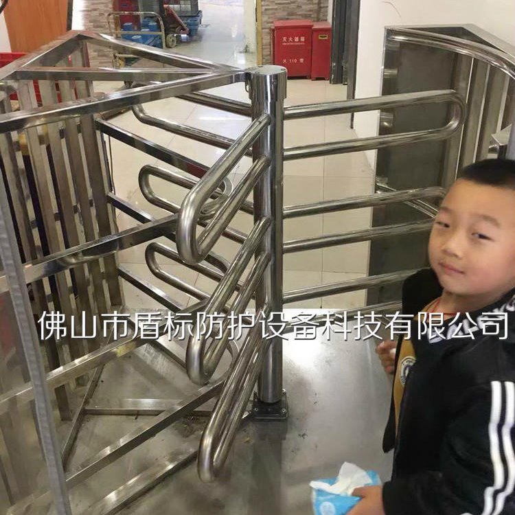 苏州上海河南超市入口单限旋转门 单人通行转动闸机 半高三杆立式辊闸门 盾标防护单限门图片