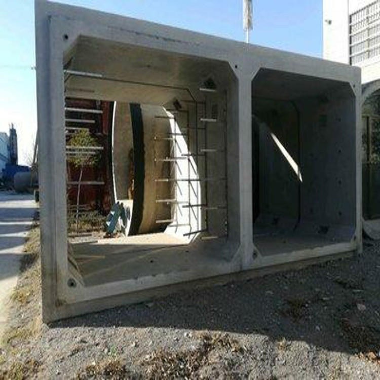 白山 卧式管廊模具 隧道水泥管廊钢模板 铁路管廊模板 方达造型简单