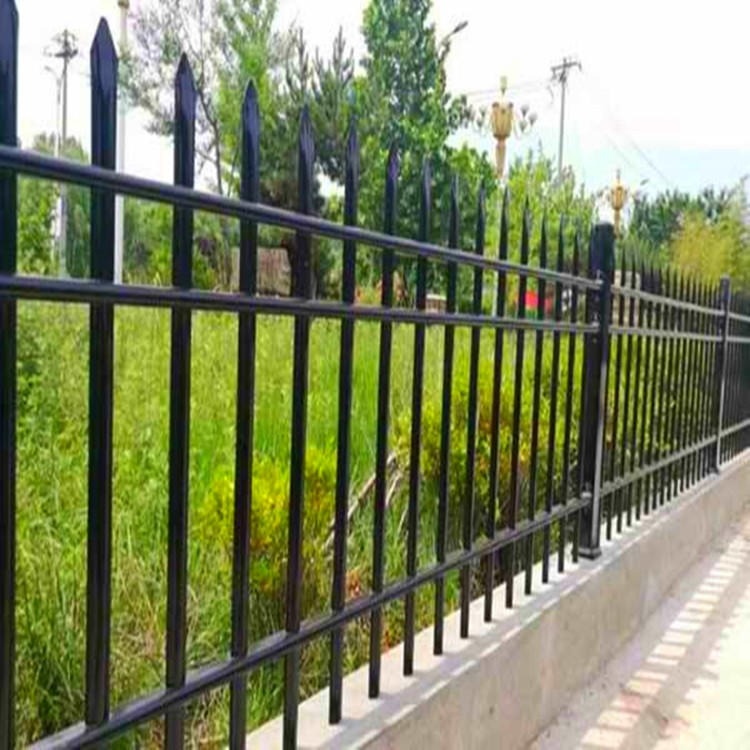 满星锌钢护栏 厂区防护隔离栏 室外黑色锌钢护栏支持定制