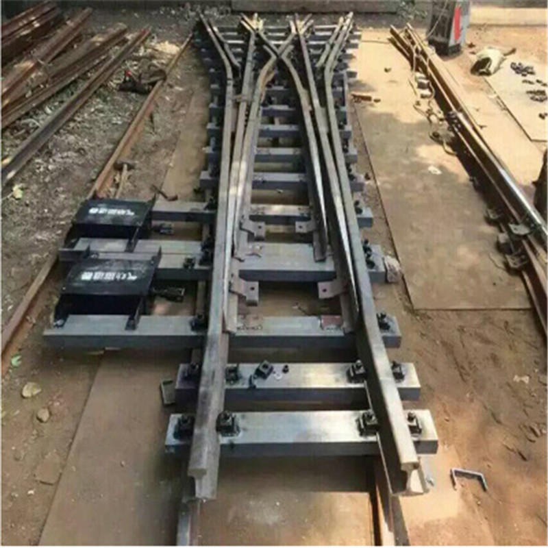 DK43-7地铁隧道钢板道岔 矿用窄轨道岔 耐用耐磨钢板道岔图片