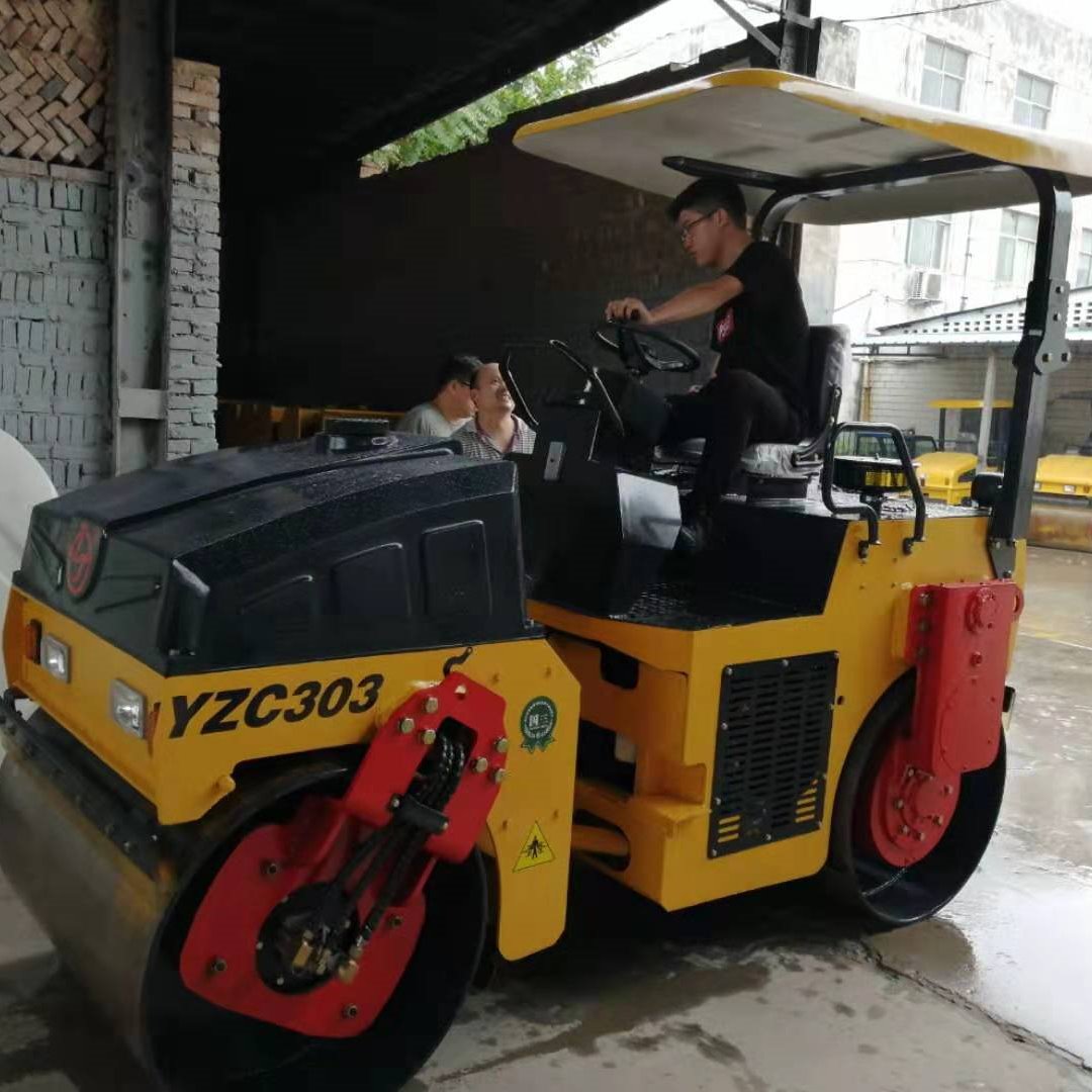 洛阳路捷YZC303双钢轮压路机 3吨压路机 厂家直供 质量稳定