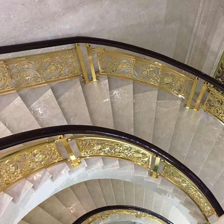 丰城别墅铜楼梯  藏不住的富贵与期盼图片