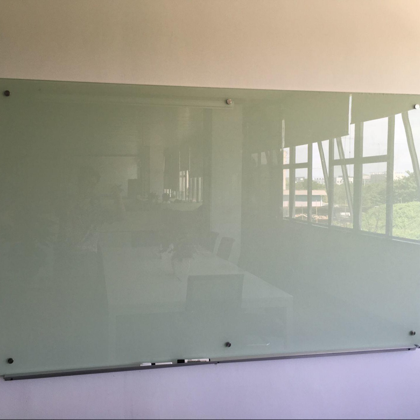 上海磁性玻璃白板黑板书写板 玻璃白板作为黑板 烤漆玻璃白板黑板安装优雅乐