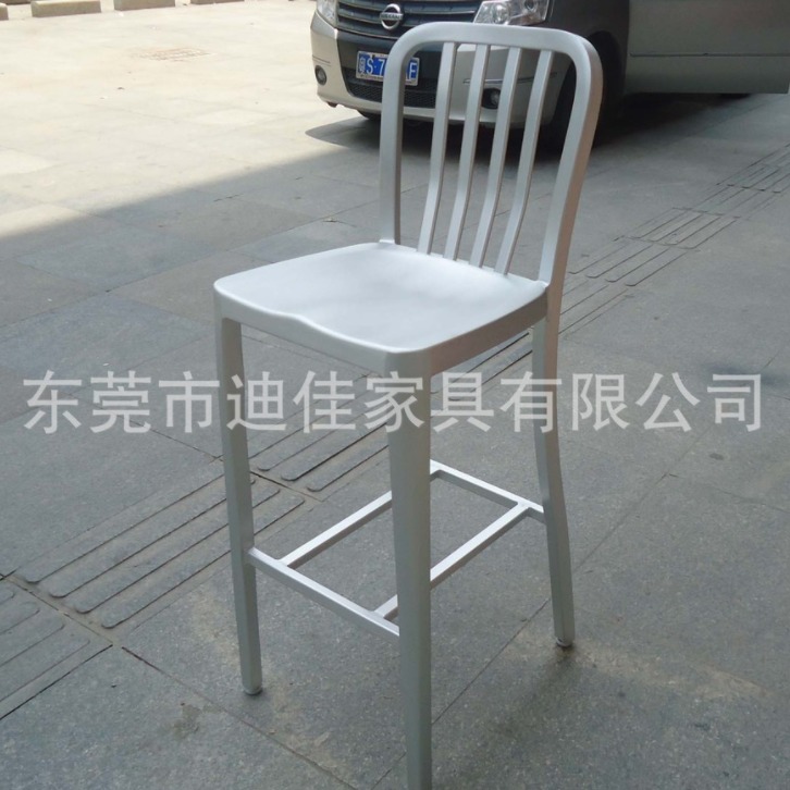 天津爆款厂家直销工业北欧风格简约轻奢风不锈钢铁艺喷砂椅金属餐椅户外椅