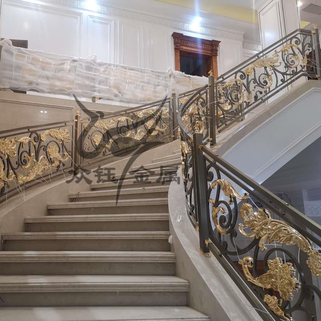 众钰  中式铝艺楼梯栏杆渲染古典美