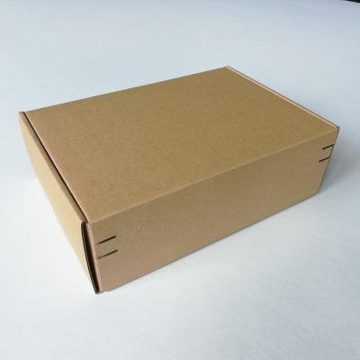 现货纸箱飞机盒打包快递批发厂家直销量大优惠钢化膜牛皮纸飞机盒图片
