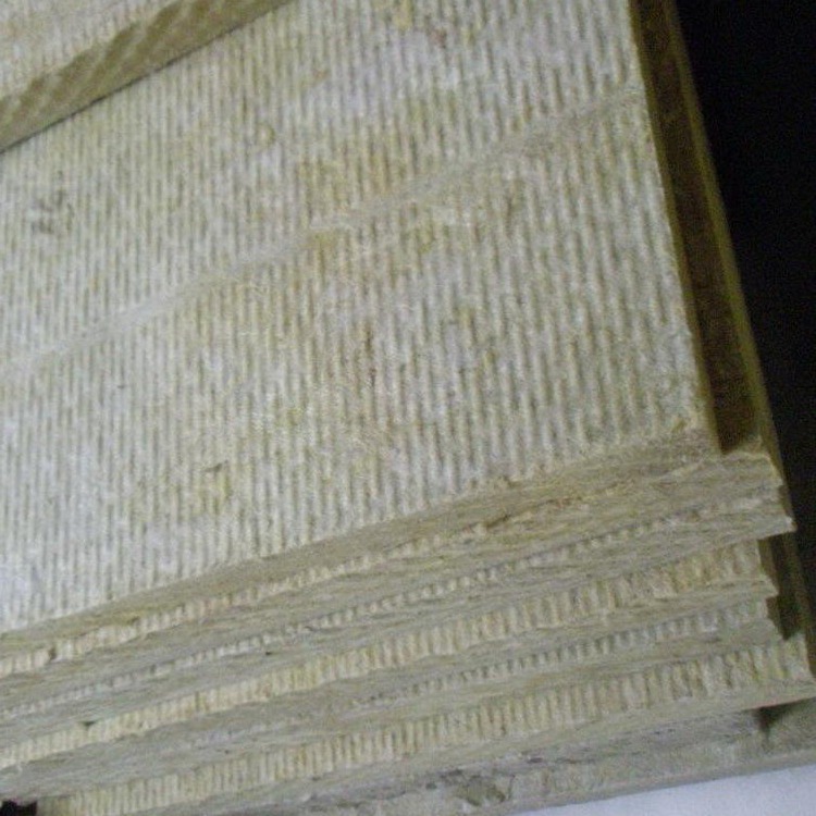 定尺生产各种尺寸岩棉板 防火不燃5-10公分岩棉复合板价格