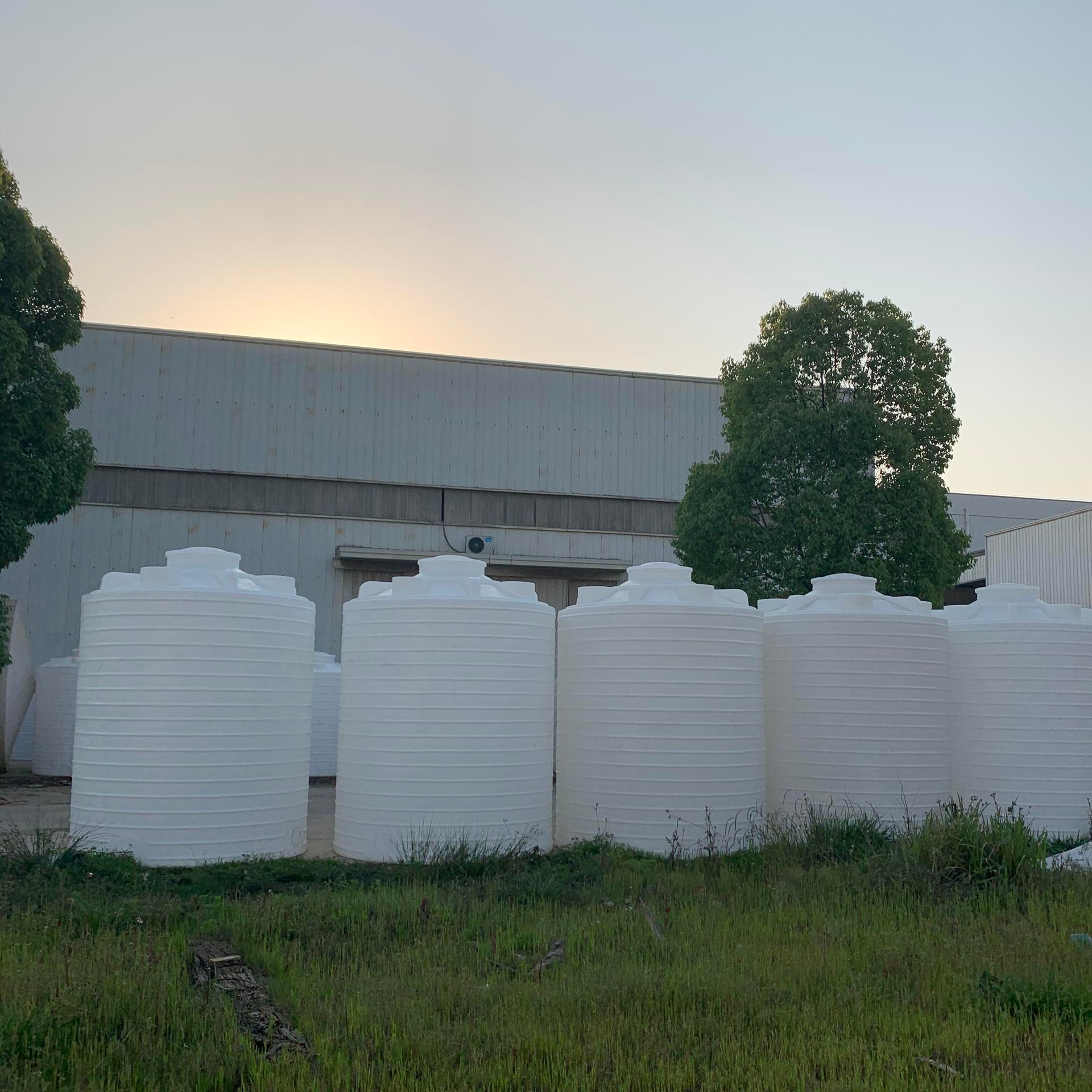 河南安阳外加剂储存大桶直销 PE平底大桶批发 养殖蓄水箱厂家图片