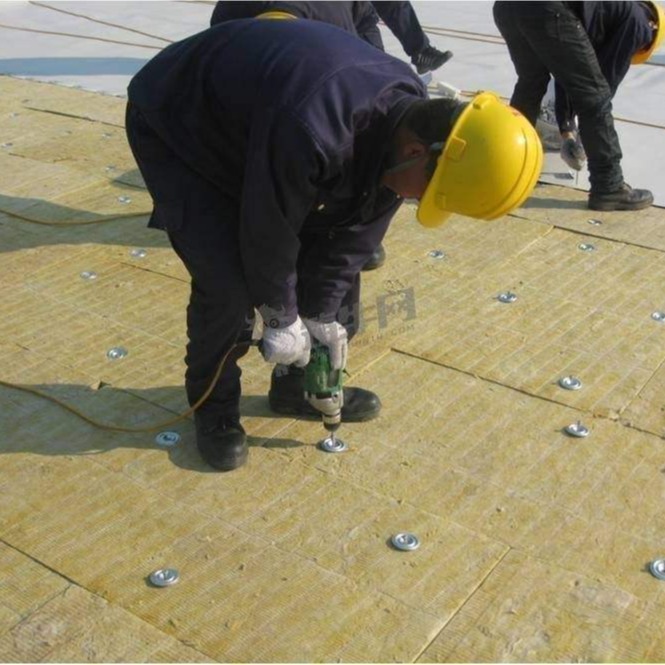 淮南屋顶保温专用岩棉板 汝豪保温 密度60kg岩棉板厂家低价