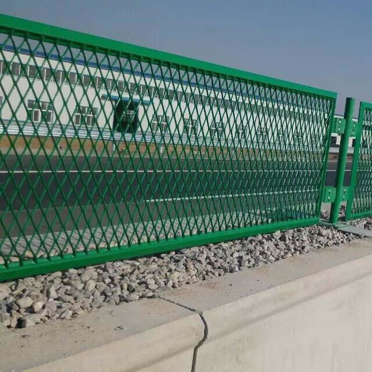 安平百瑞供应金属钢板网 高速公路防眩网价格 公路防眩网厂家
