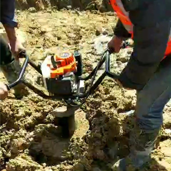 管桩孔清理机作业速度快 清桩掏土机深度8米 挖桩芯取泥巴机