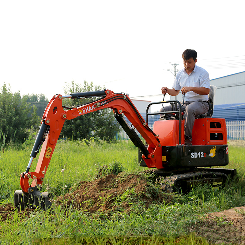 河南新乡院内施工小型挖机厂家直销