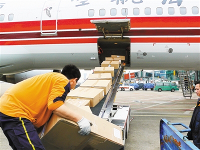 黄冈稀释剂国际快递，上海易驰为你提供更便捷的服务